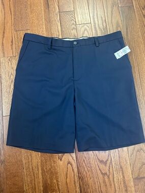 Izod Classic Navy Performance Shorts size 40